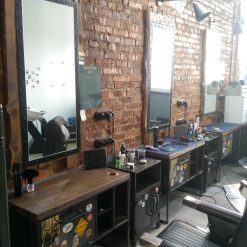 Барбершоп в стиле лофт.