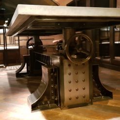 Стол в стиле стимпанк