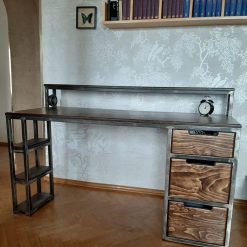 письменный стол