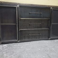 Комод в стиле лофт