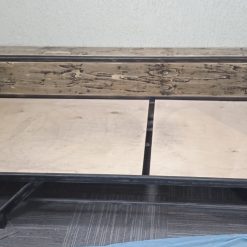 Кушетка в стиле лофт