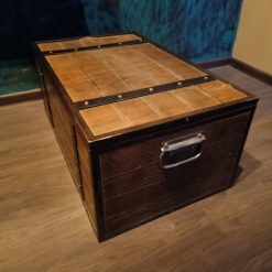 сундук в стиле лофт