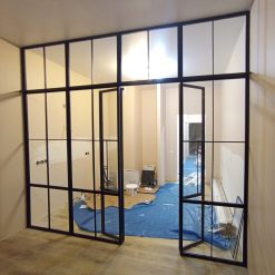 Распашная перегородка заказать