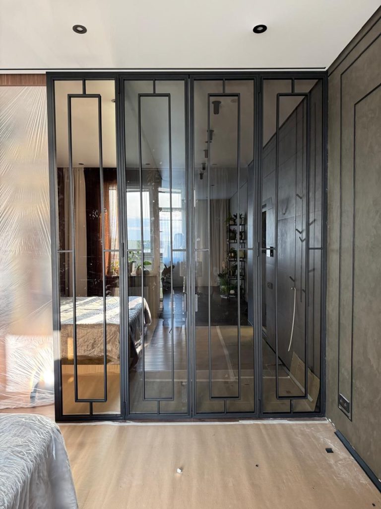 Красивая перегородка в стиле лофт - акцент в интерьере